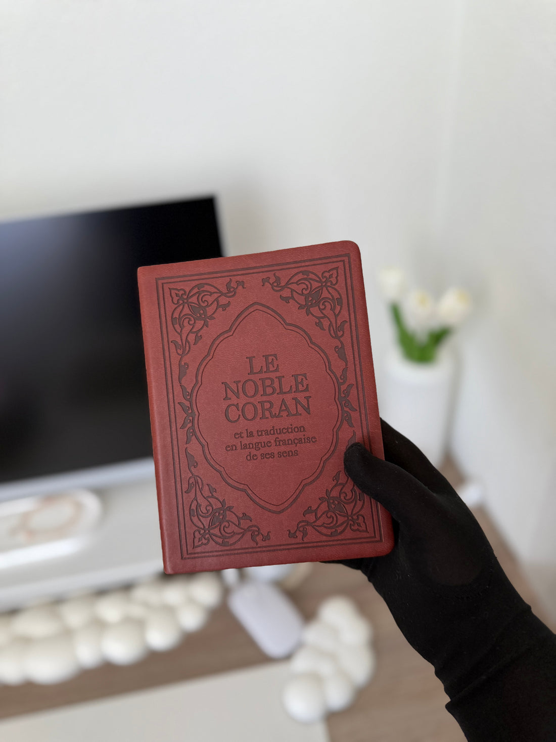 The Noble Quran and the French translation of its meanings (Deluxe Edition - Leather Cover)