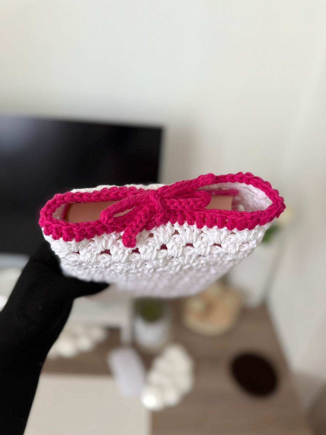White crochet mushaf protector