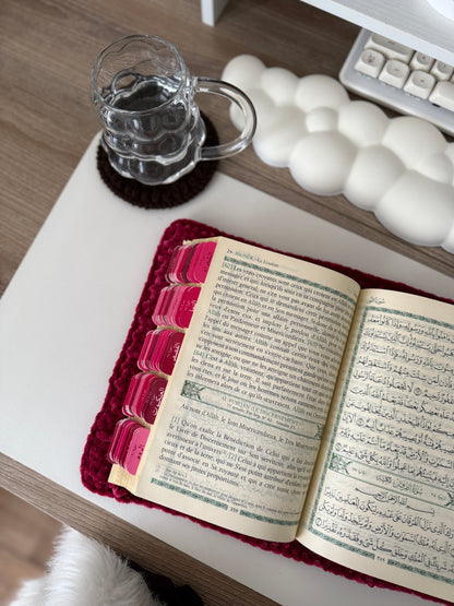 Qur’an avec onglets et couverture crochet cerise