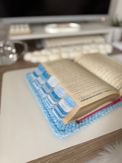 Qur’an avec onglets et couverture crochet bleue